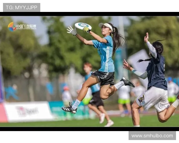 南京飞盘队在全国飞盘状态排行榜中荣获第三名展现出强劲实力与团队合作精神